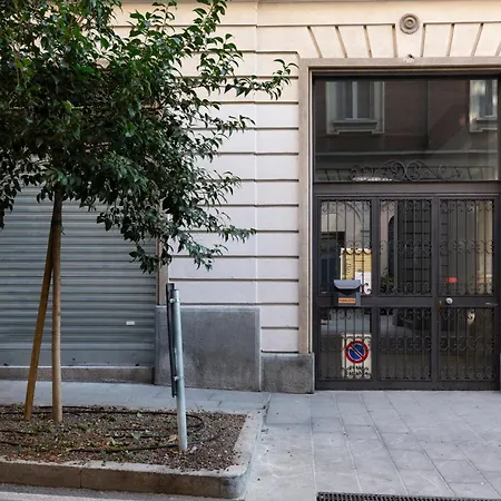 Quattro Dimore - Centro Storico Milan Exterior photo